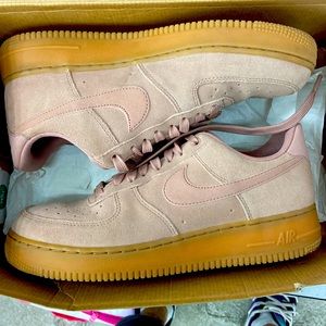 Size 8 Air Force 1's Low Tops